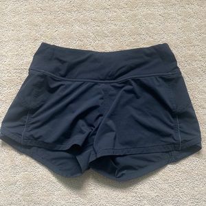 Lululemon Speed Ups 2.5 inch Low waisted